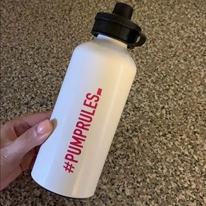 💦VANDERPUMP Water Bottle